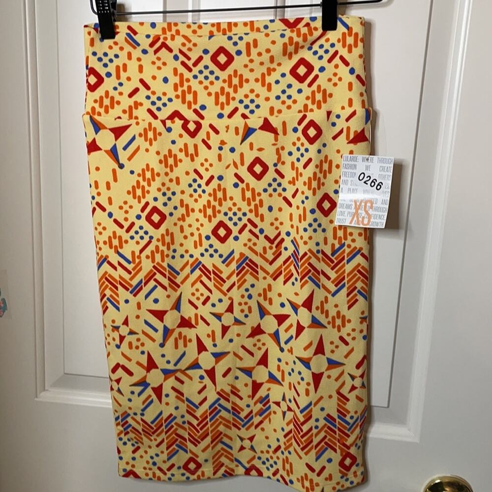 Lularoe yellow skirt pattern XS